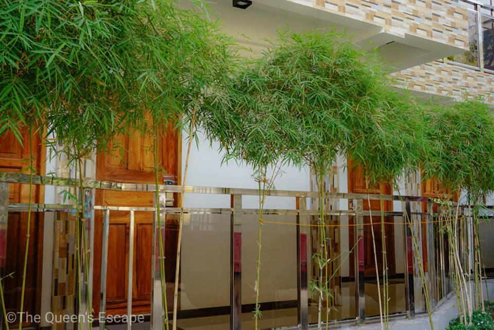 Mountain View Garden Inn Корон Екстериор снимка